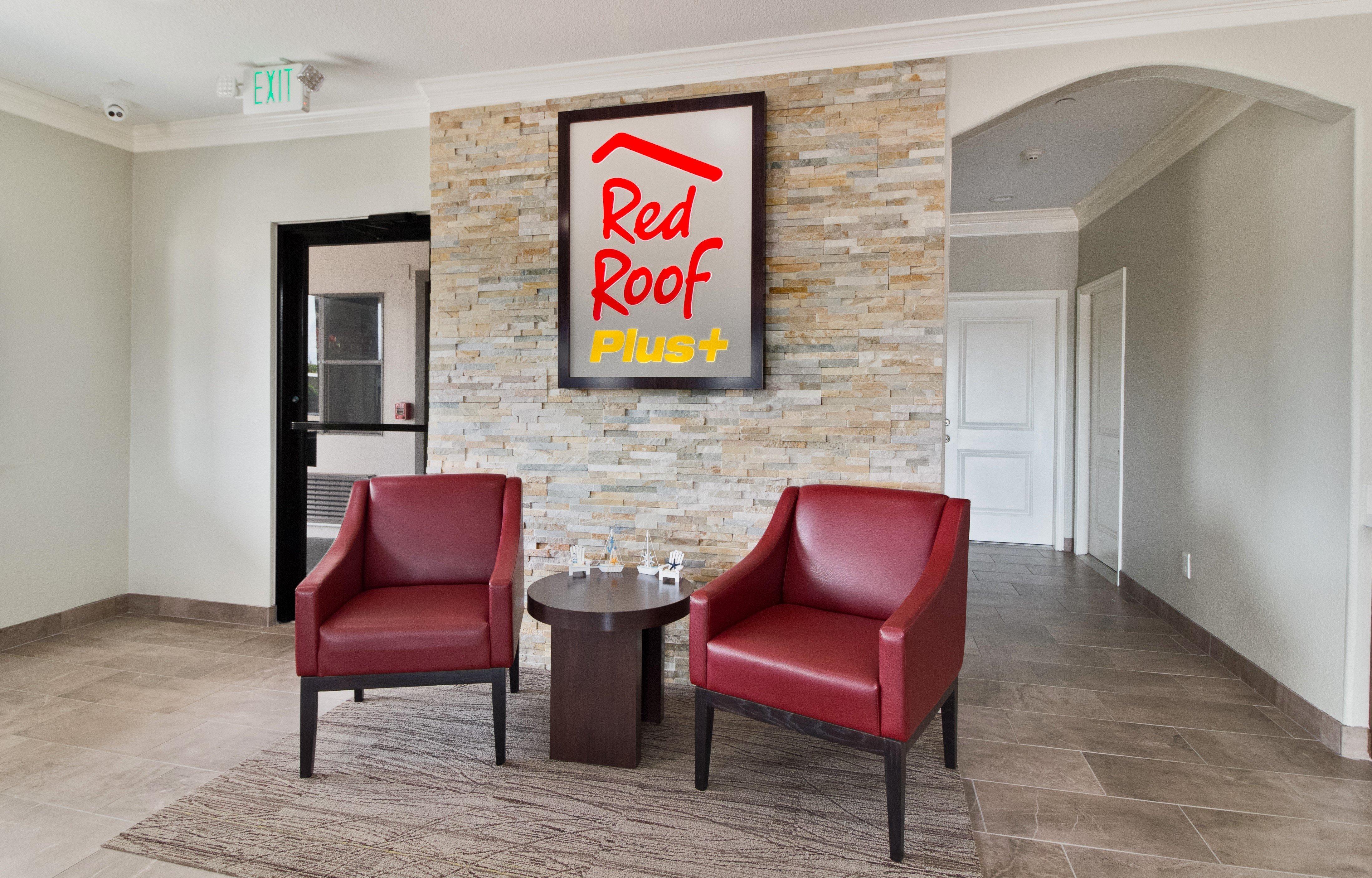 Red Roof Inn Plus + Galveston - Beachfront Exterior photo